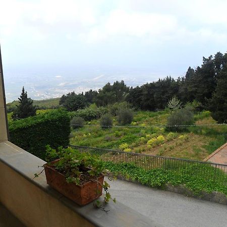 Eremo Hotel Casa Del Sorriso Erice Exterior photo