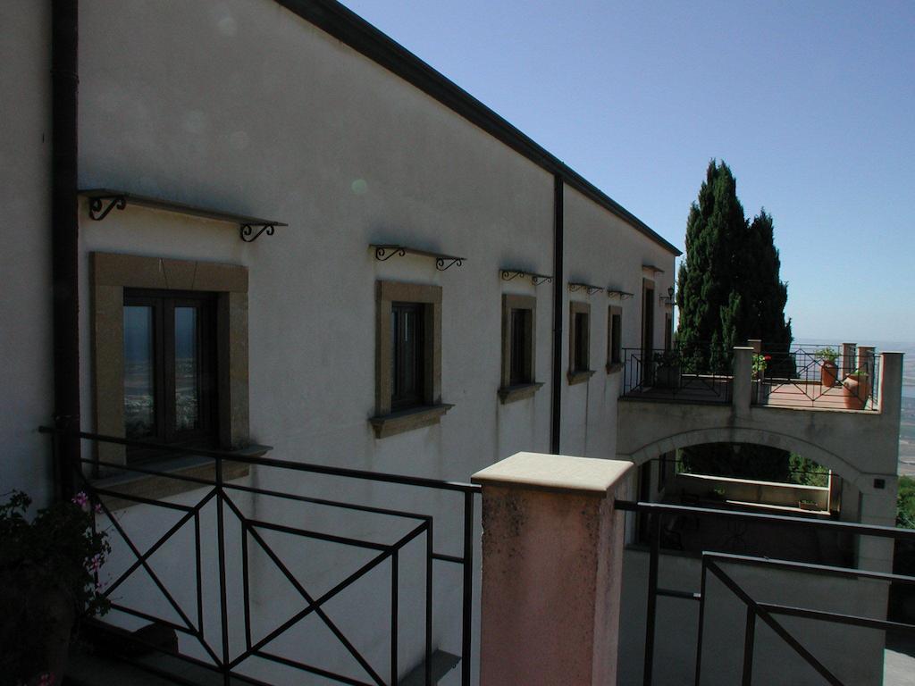 Eremo Hotel Casa Del Sorriso Erice Exterior photo